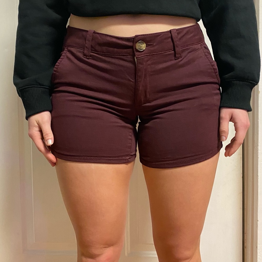 American Eagle twill maroon 3-5” inseam midi shorts - size 4